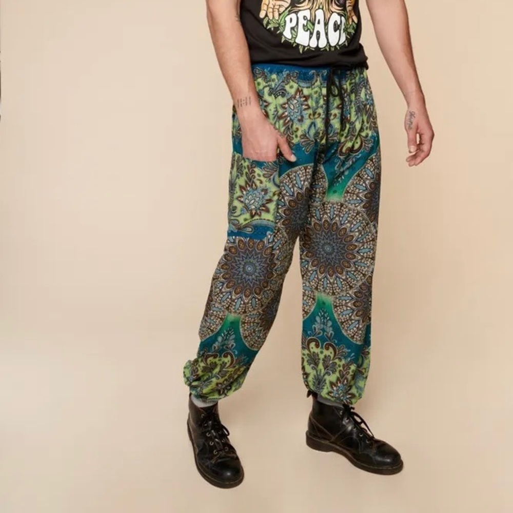 Earthbound Trading Turquoise Ombre Mandala Pants